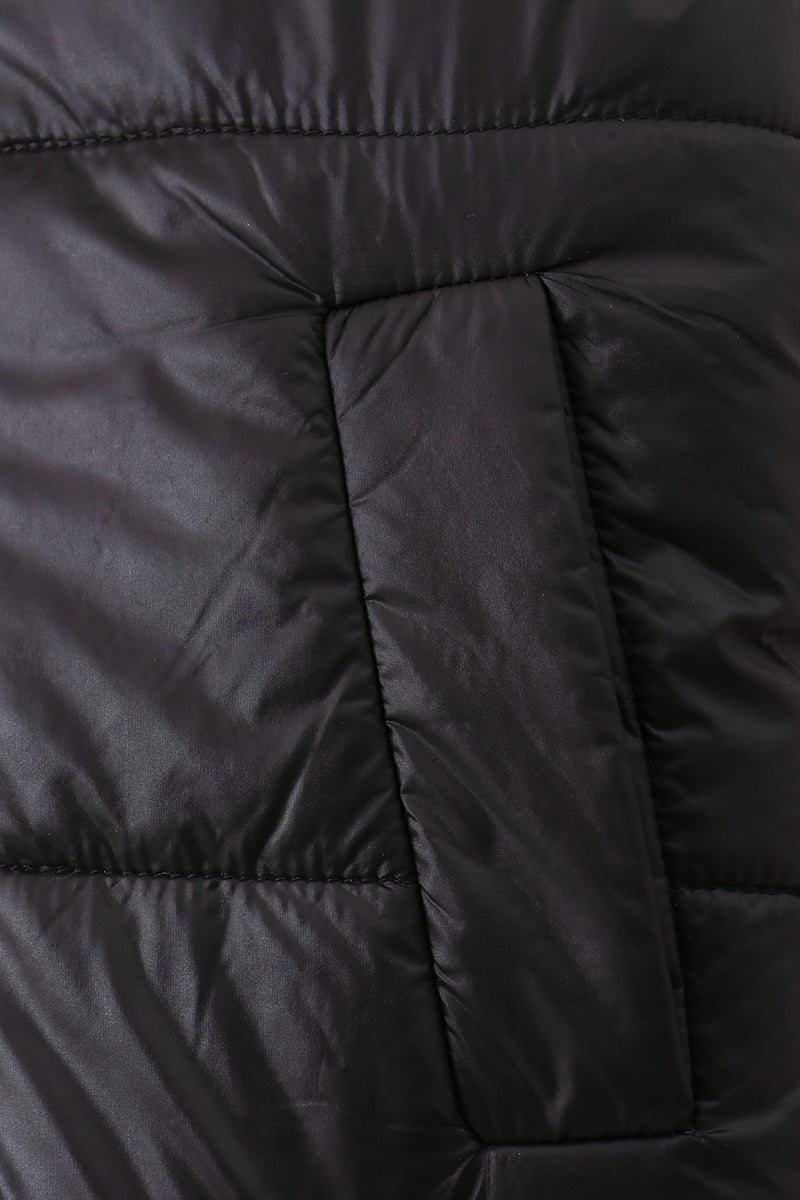 Black-mom&me puffer vest